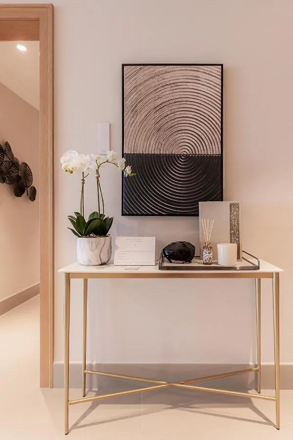شقة Boutique Living - Opera Grand دبي 0*,  الإمارات العربية المتحدة